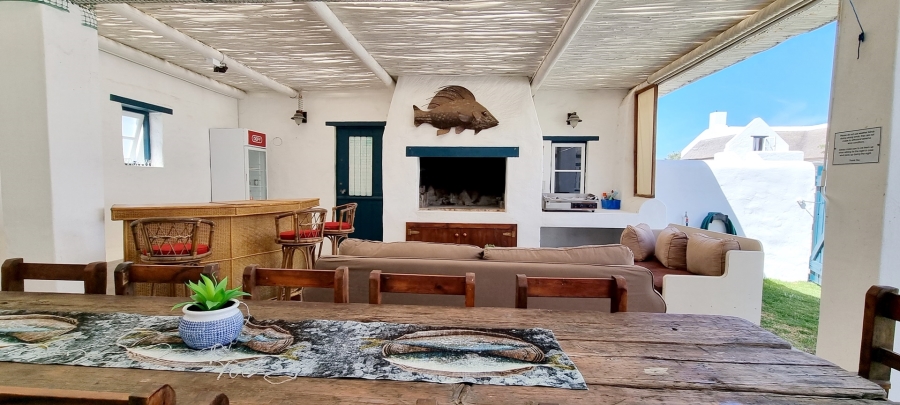 4 Bedroom Property for Sale in Struisbaai Western Cape